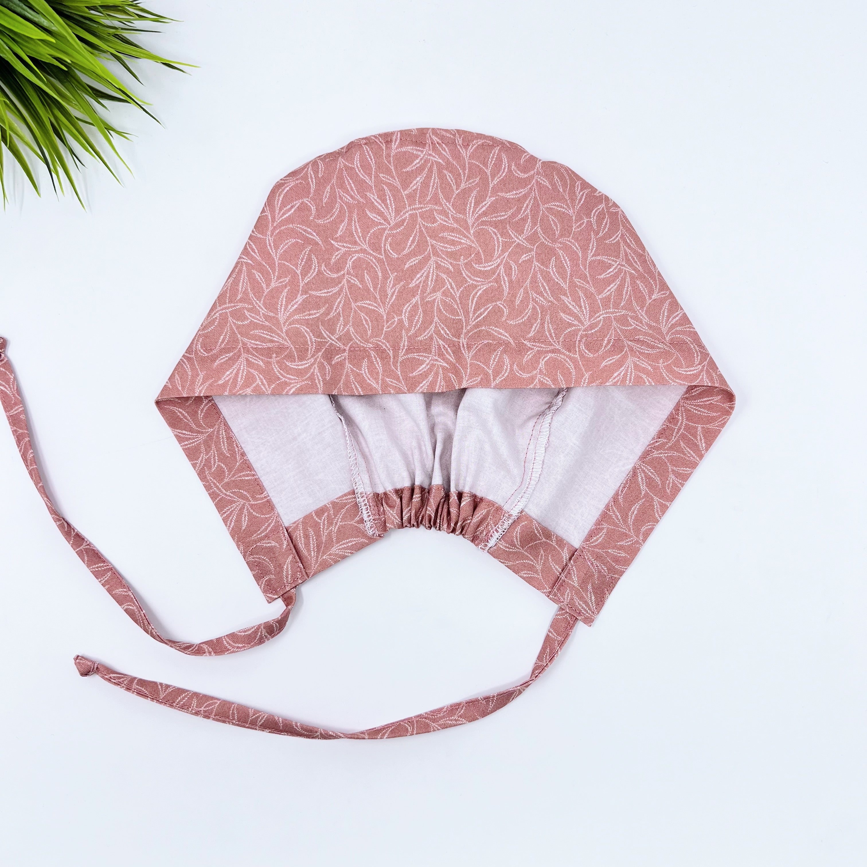 Red White Skull tie-back style surgical scrub cap for men by Paradise Caps.