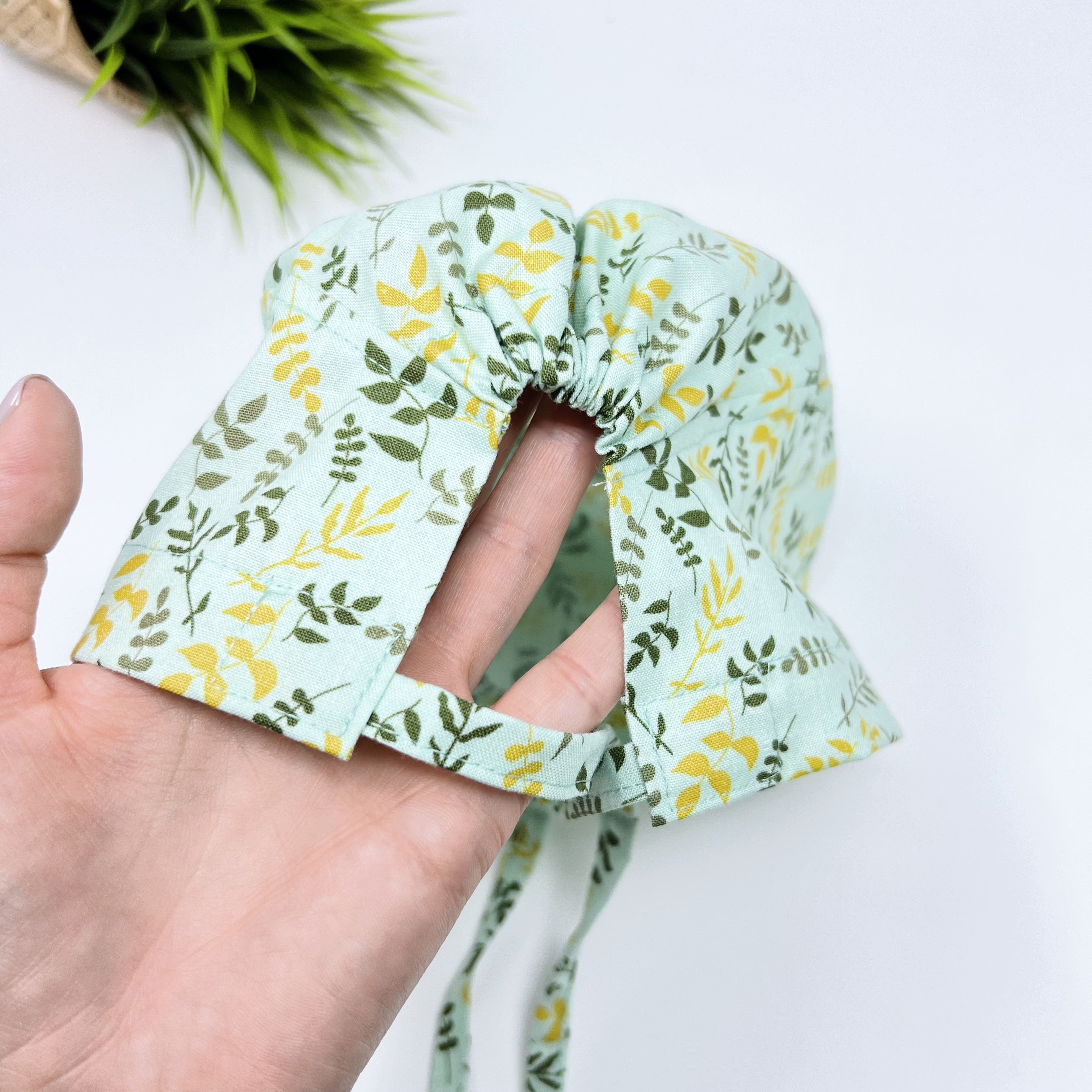 Mint Skull tie-back style surgical scrub cap by Paradise Caps.