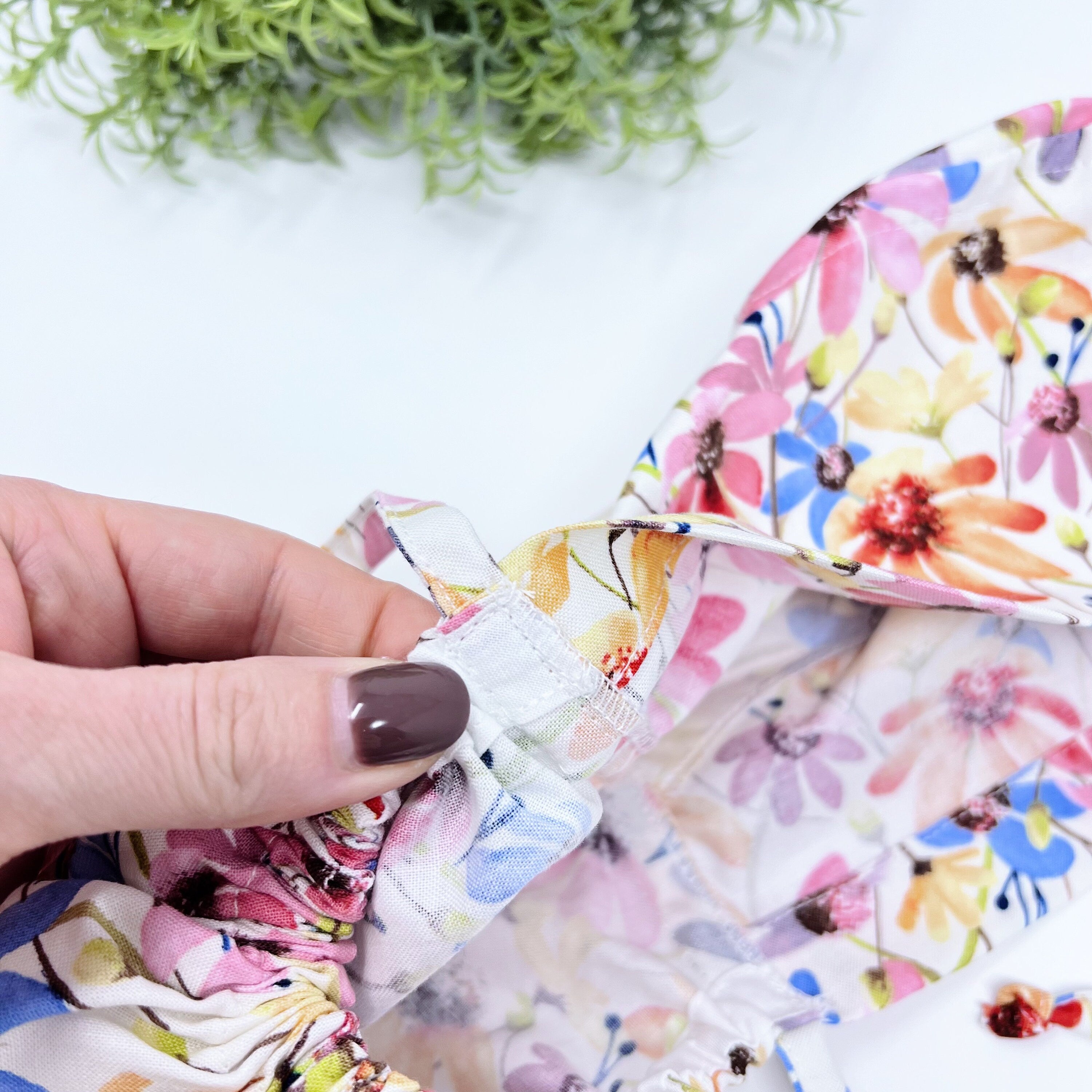 Floral ponytail scrub cap, Summer scrub cap with ponytail holder. Satin Lined Option.